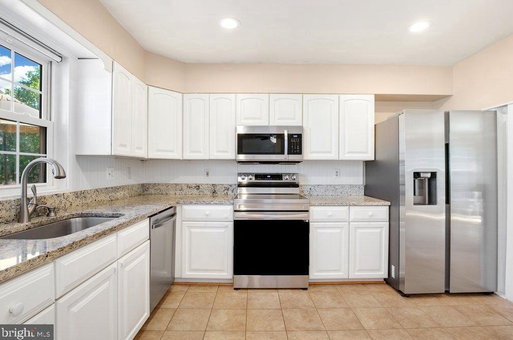 5975 Augustine Ave, Baltimore MD  21075-5318 exterior