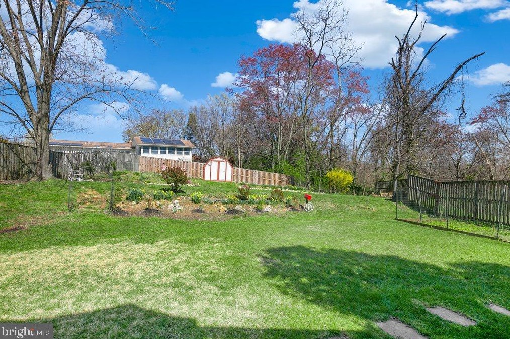 5975 Augustine Ave, Baltimore MD  21075-5318 exterior