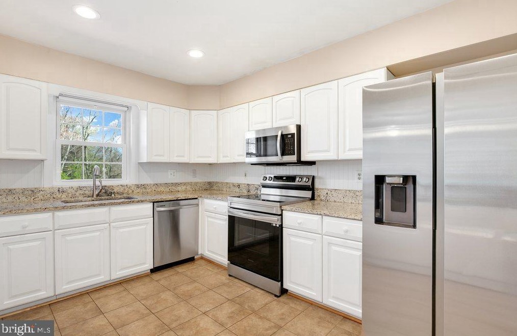 5975 Augustine Ave, Baltimore MD  21075-5318 exterior