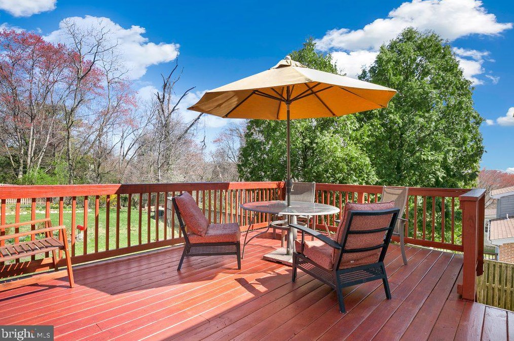 5975 Augustine Ave, Baltimore MD  21075-5318 exterior