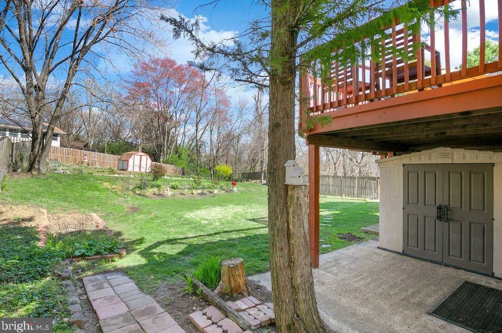 5975 Augustine Ave, Baltimore MD  21075-5318 exterior