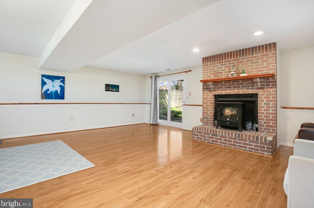 5975 Augustine Ave, Baltimore MD  21075-5318 exterior