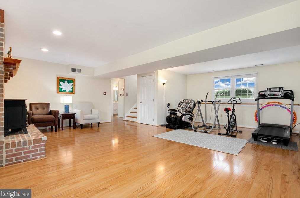 5975 Augustine Ave, Baltimore MD  21075-5318 exterior