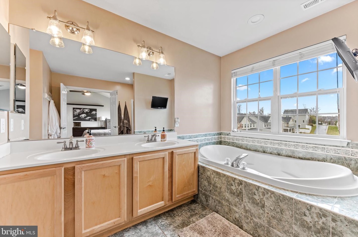 6001 Florey Rd, Baltimore MD 21076-1018 exterior