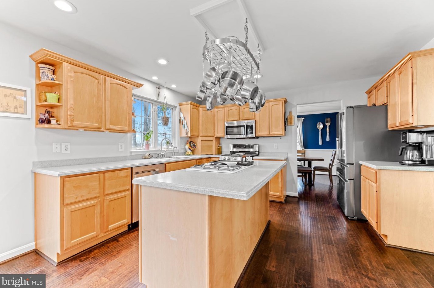 6001 Florey Rd, Baltimore MD 21076-1018 exterior