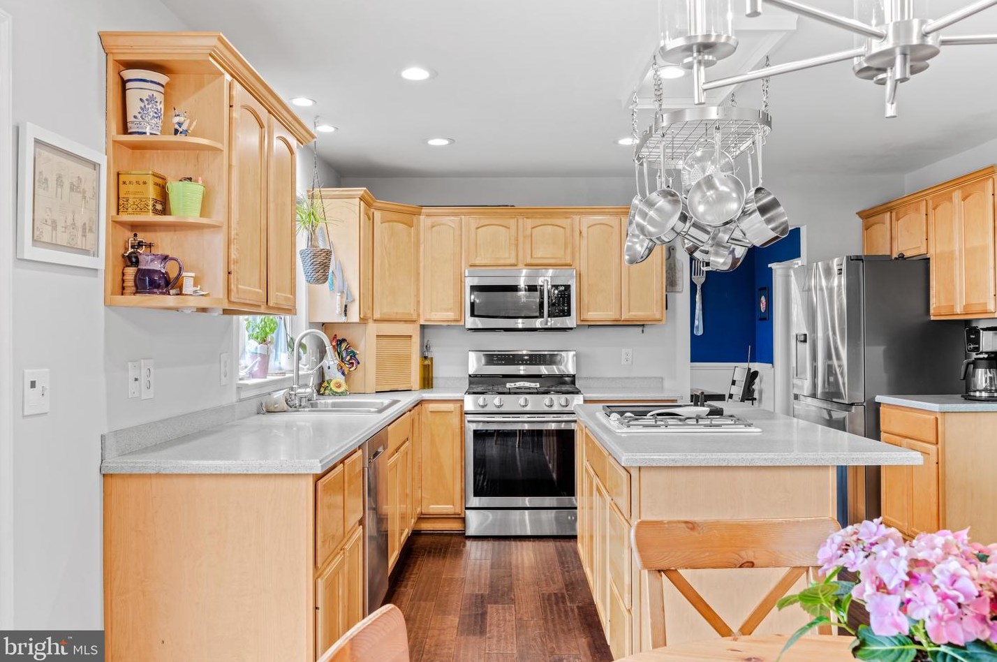 6001 Florey Rd, Baltimore MD 21076-1018 exterior