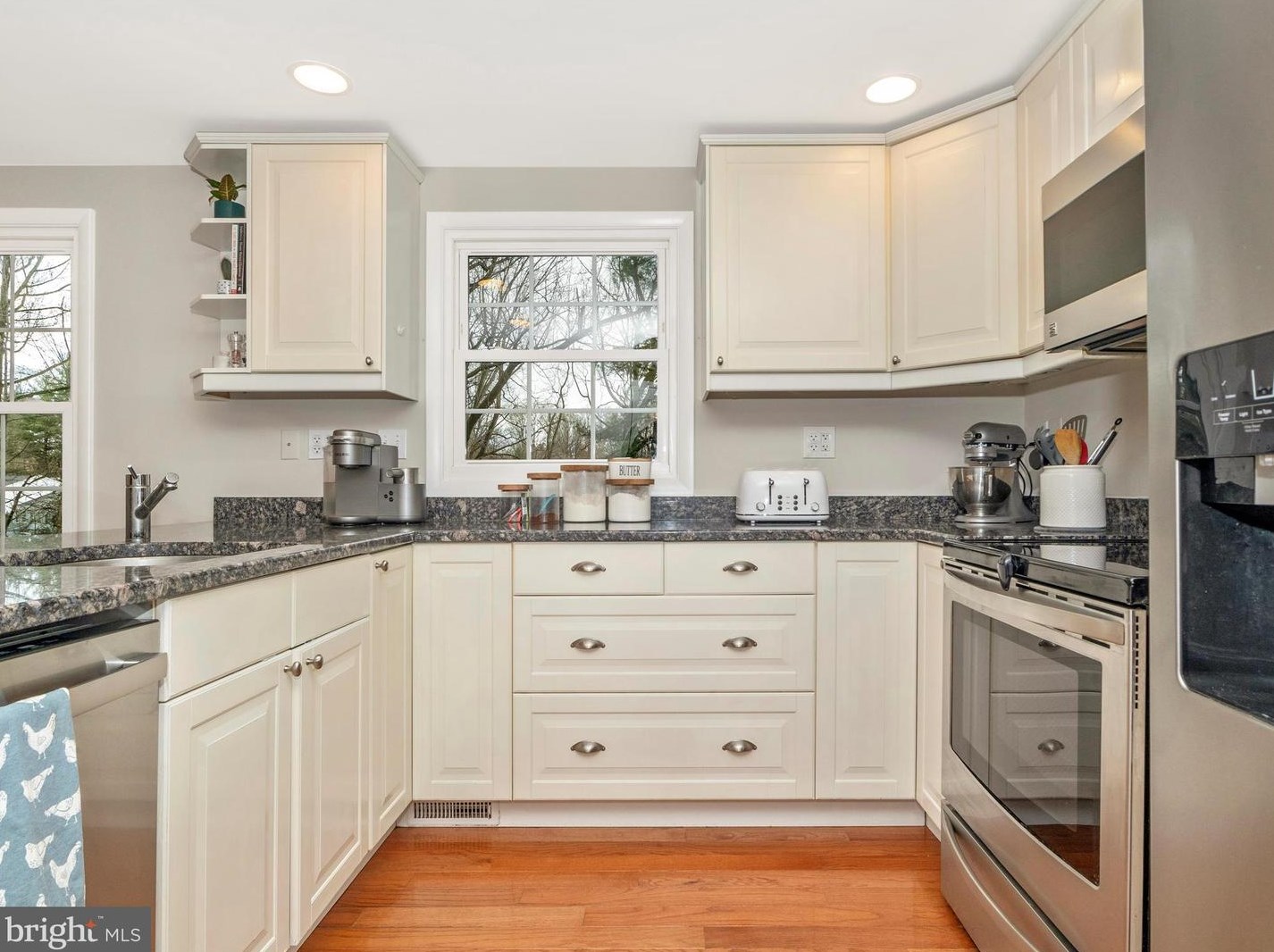 9355 Windbell Way, Columbia MD  21045-5218 exterior