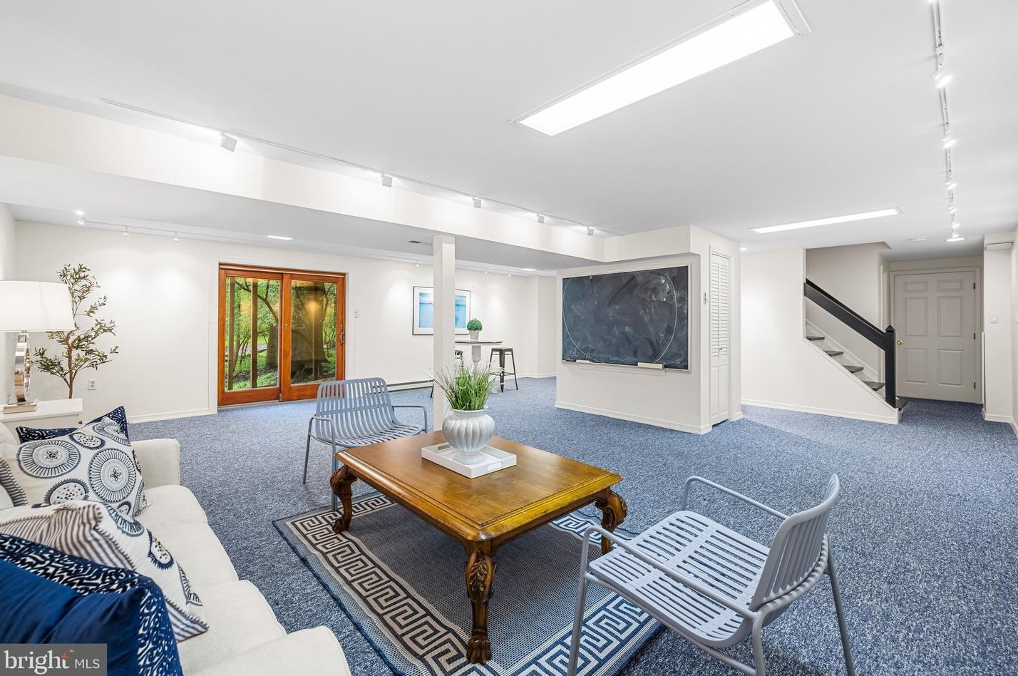 4065 Fragile Sail Way, Ellicott MD 21042-5023 exterior