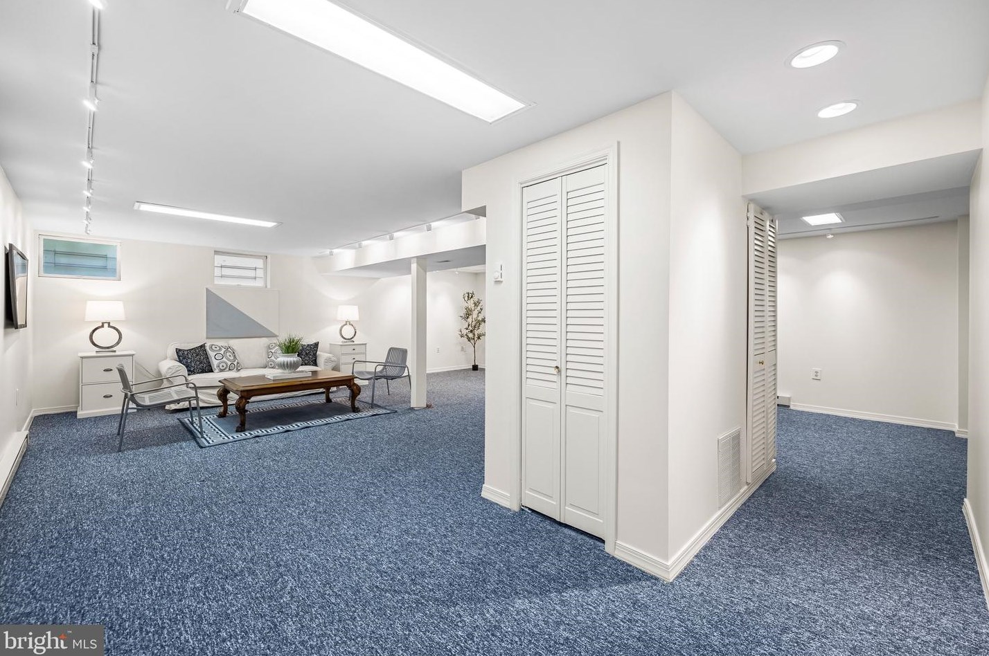 4065 Fragile Sail Way, Ellicott MD 21042-5023 exterior