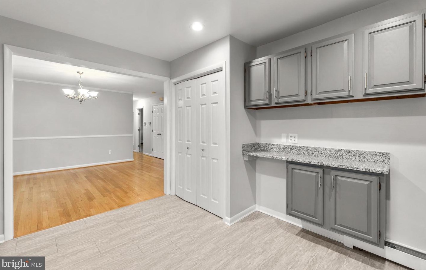 2929 Pinewick Rd, Ellicott MD 21042-2243 exterior