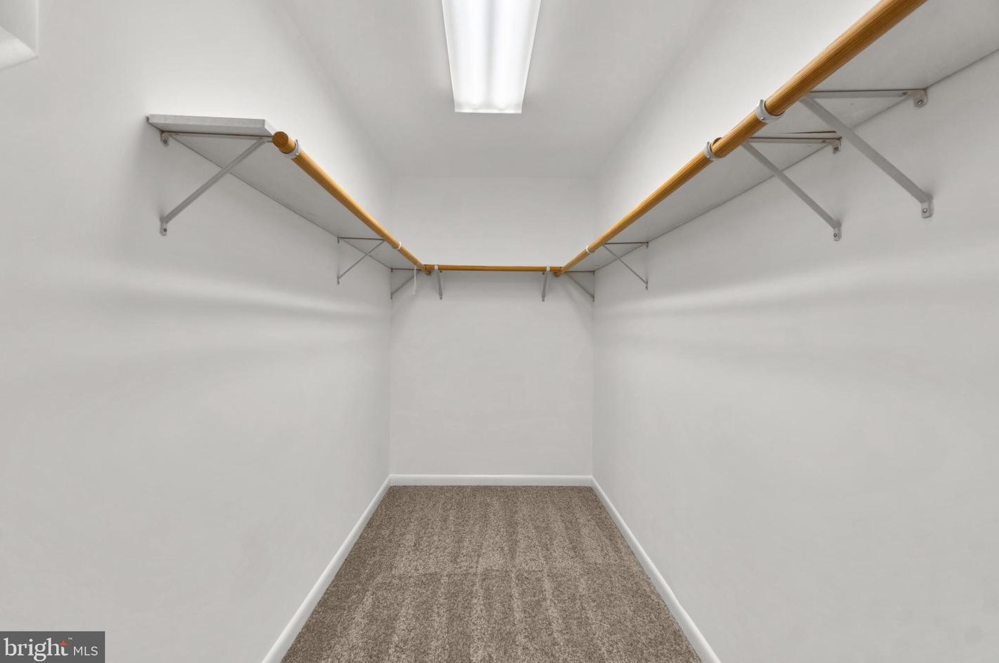 2929 Pinewick Rd, Ellicott MD 21042-2243 exterior