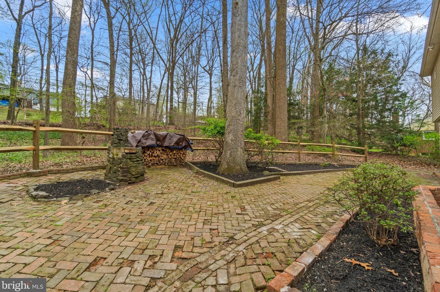 2929 Pinewick Rd, Ellicott MD 21042-2243 exterior