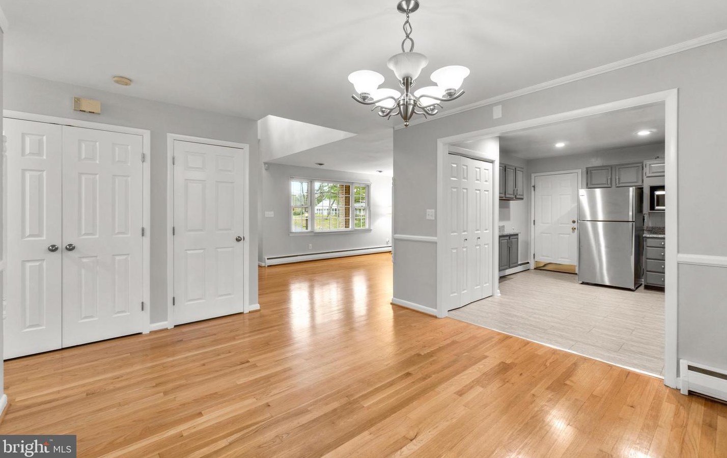 2929 Pinewick Rd, Ellicott MD 21042-2243 exterior