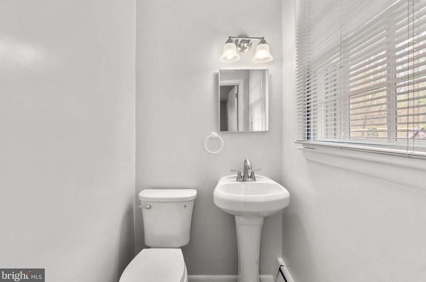 2929 Pinewick Rd, Ellicott MD 21042-2243 exterior