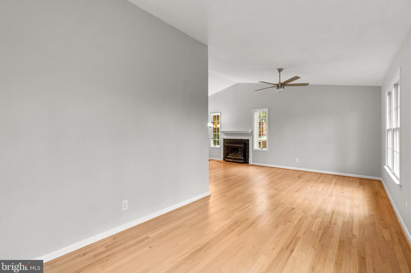 2929 Pinewick Rd, Ellicott MD 21042-2243 exterior