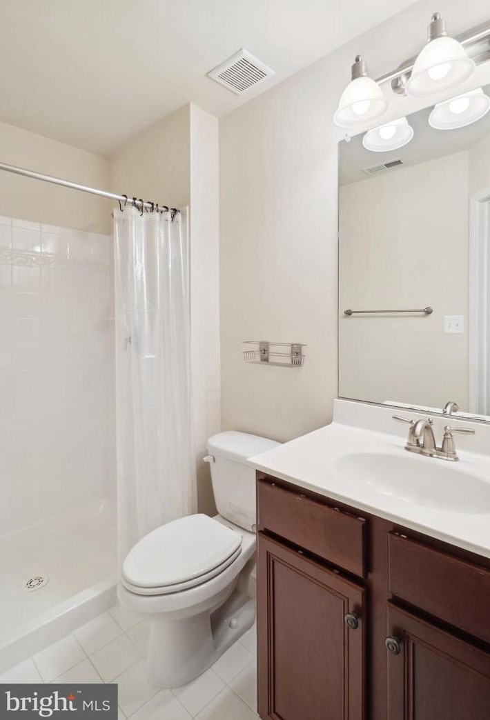 9712 Centennial Meadows Ln, Ellicott MD  21042-6330 exterior