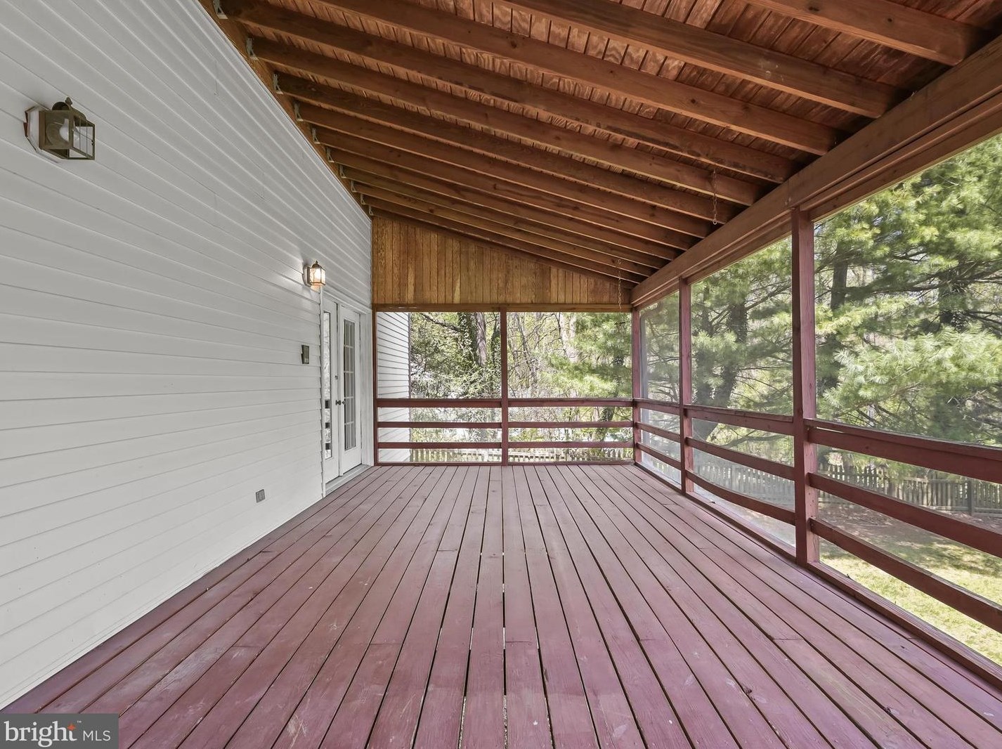 9035 Furrow Ave, Ellicott MD 21042-1841 exterior