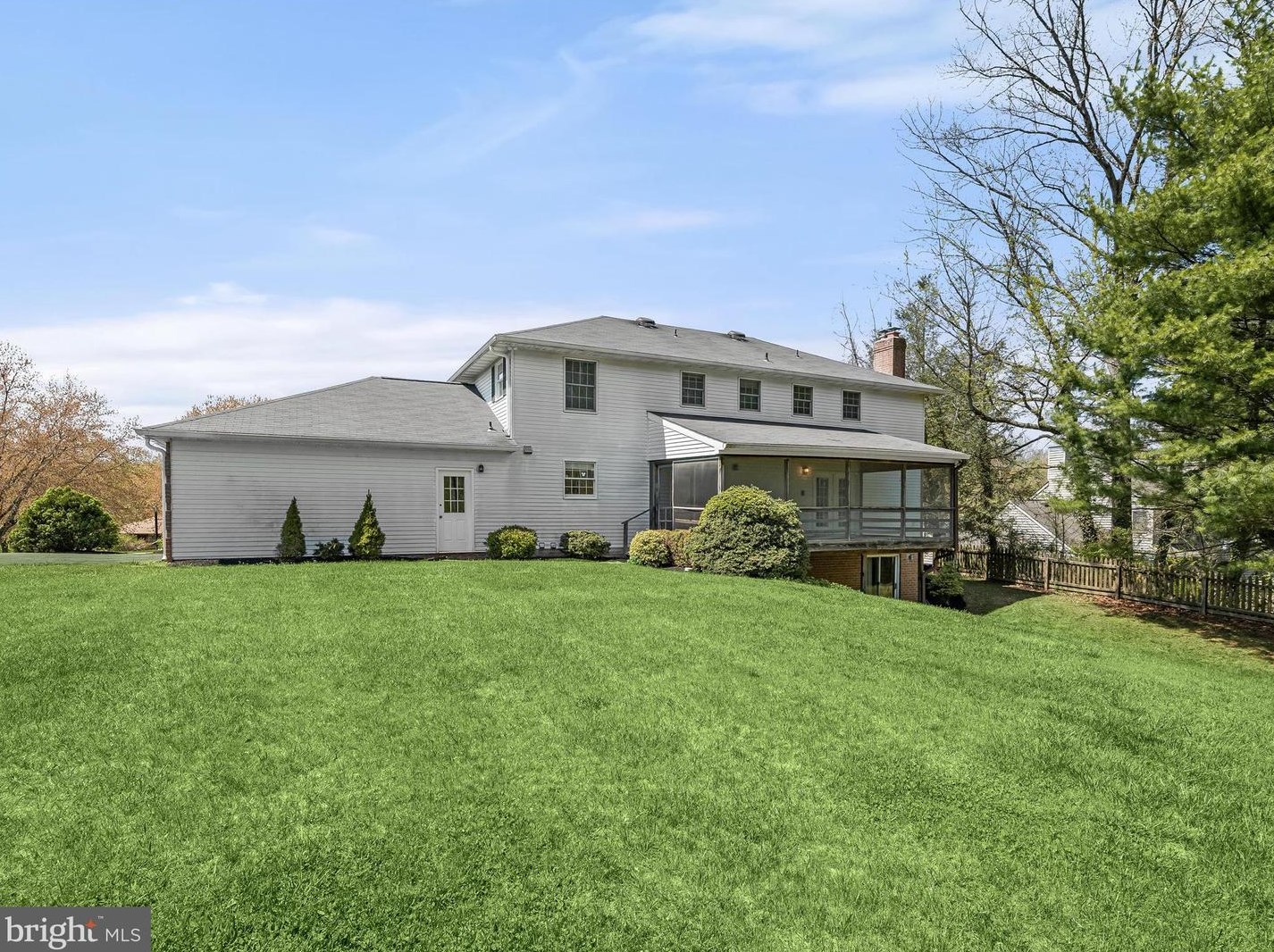 9035 Furrow Ave, Ellicott MD 21042-1841 exterior