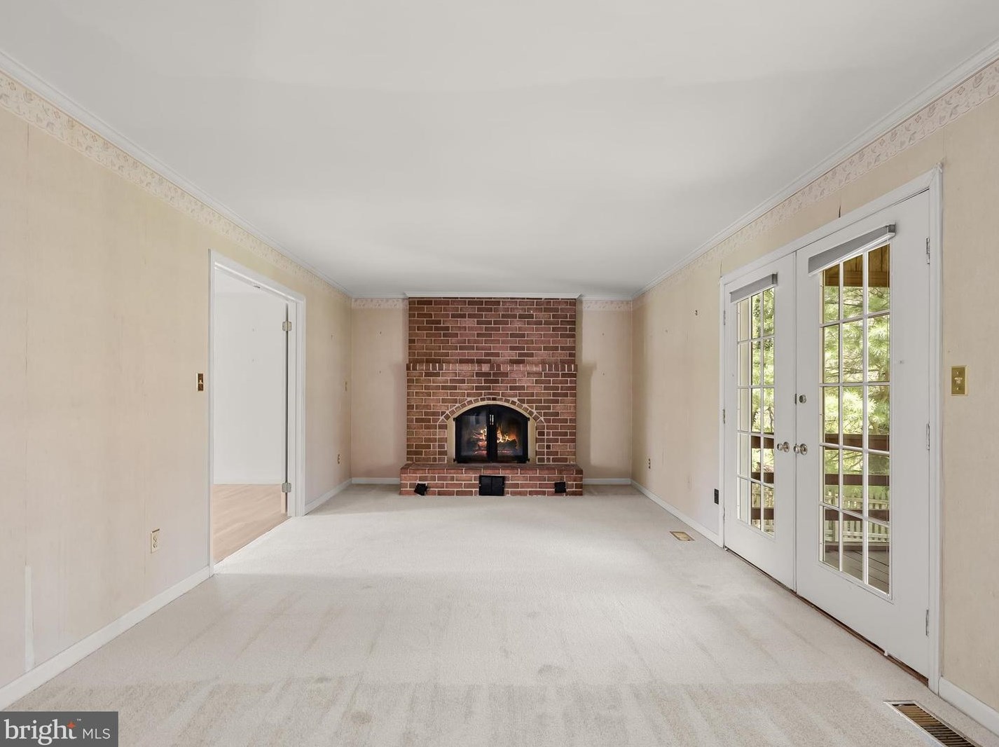 9035 Furrow Ave, Ellicott MD 21042-1841 exterior