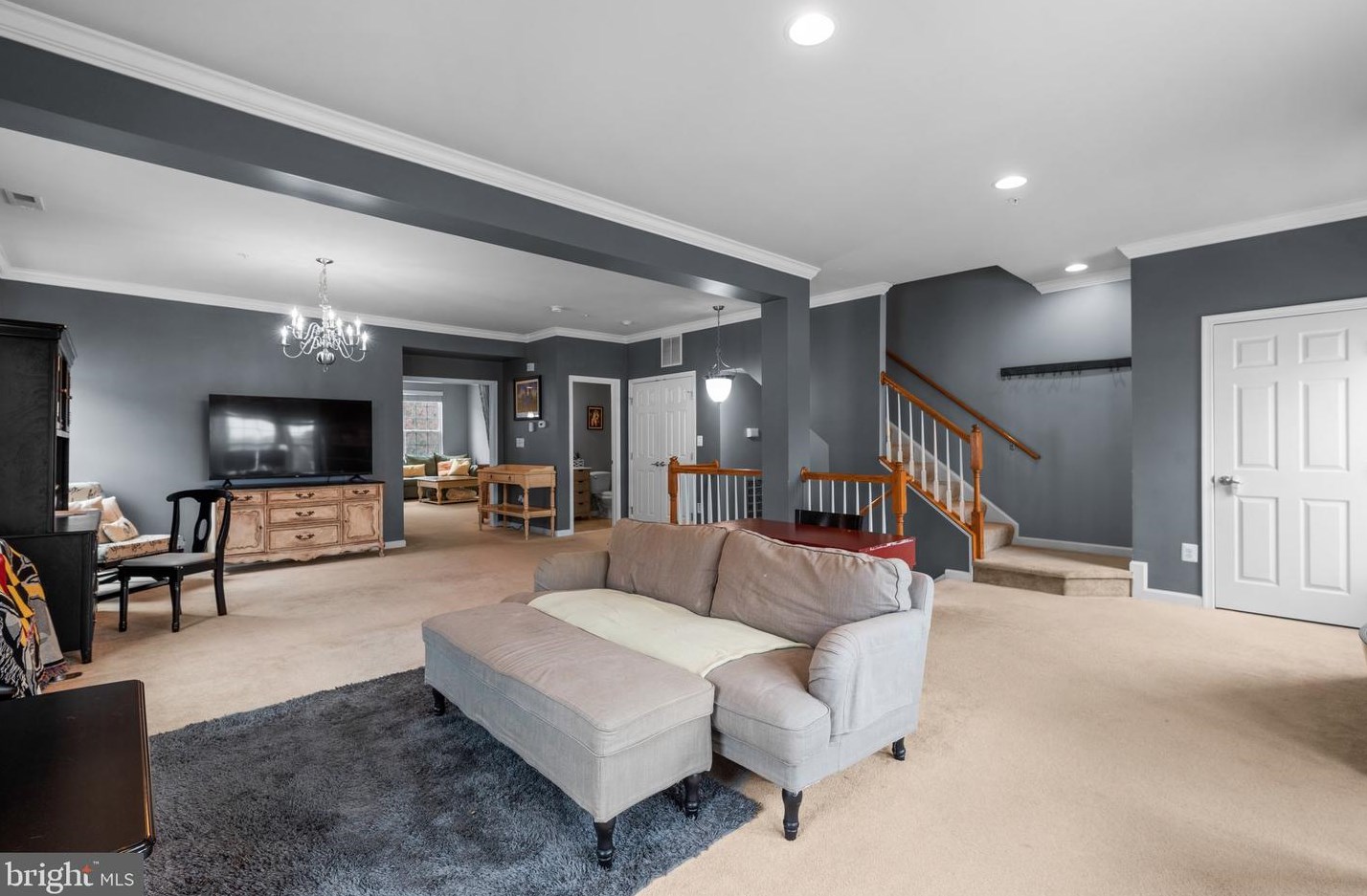 7104 Daniel John Dr, Baltimore MD  21075-5452 exterior