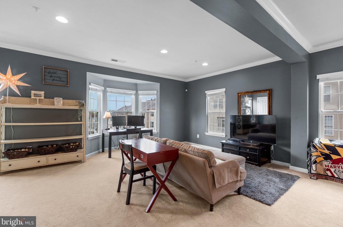 7104 Daniel John Dr, Baltimore MD  21075-5452 exterior