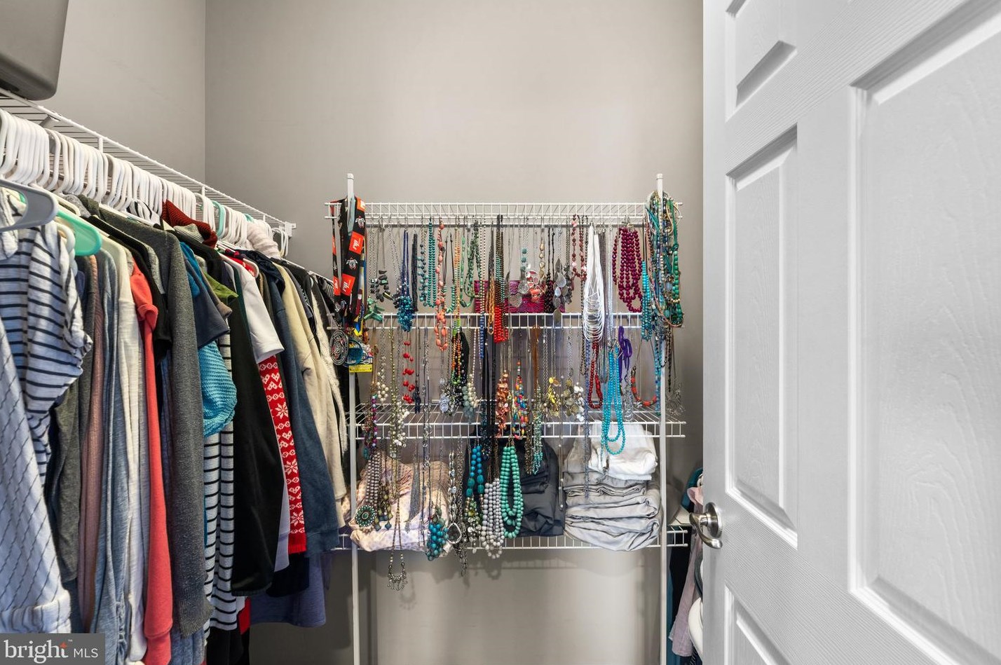 7104 Daniel John Dr, Baltimore MD  21075-5452 exterior