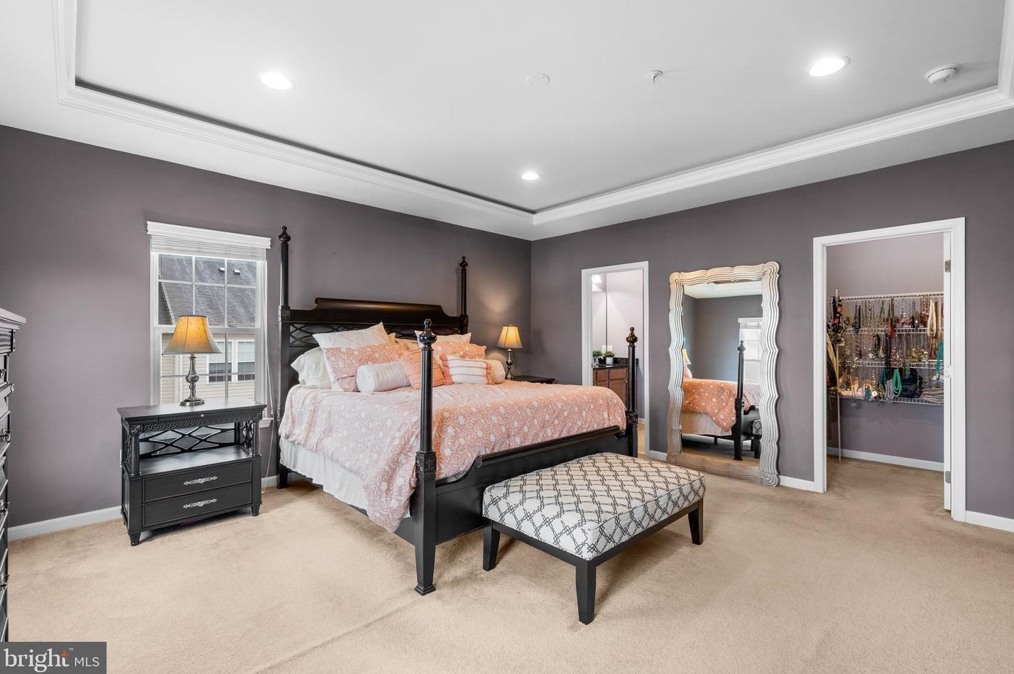 7104 Daniel John Dr, Baltimore MD  21075-5452 exterior