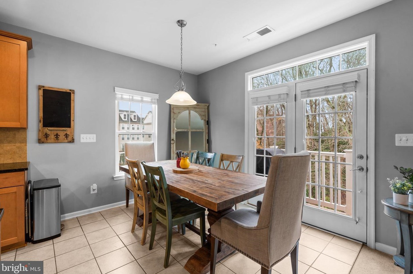 7104 Daniel John Dr, Baltimore MD  21075-5452 exterior