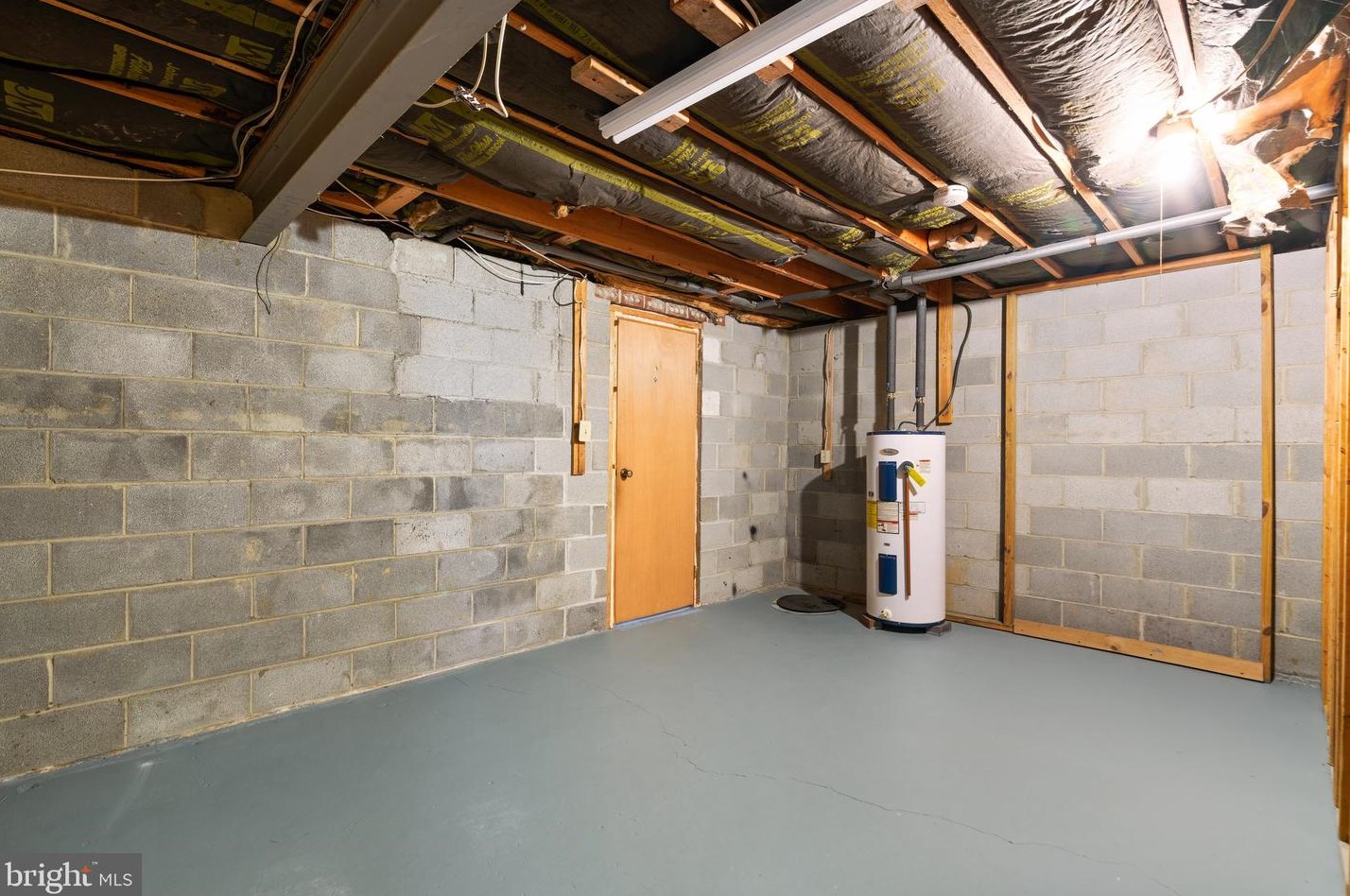 6824 Pyramid Way, Columbia MD 21044-4118 exterior