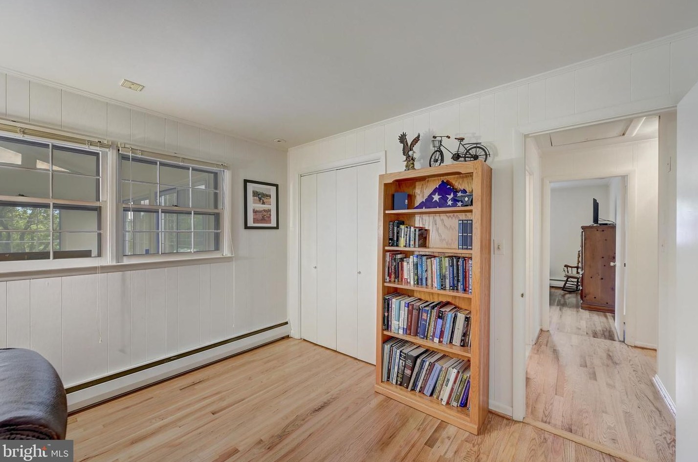 9032 Overhill Dr, Ellicott MD 21042-5221 exterior