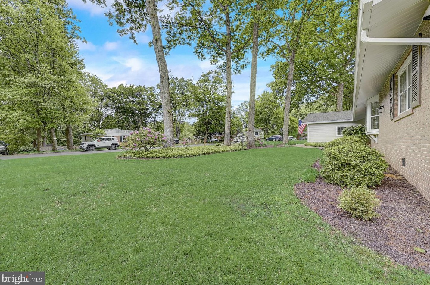 9032 Overhill Dr, Ellicott MD 21042-5221 exterior