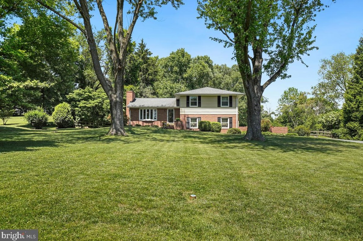 5013 Durham Rd, Columbia MD  21044-1420 exterior