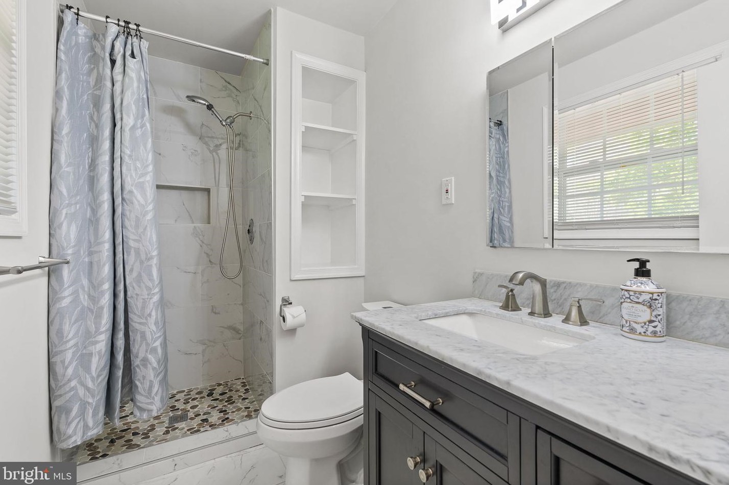 10726 Evening Wind Ct, Columbia MD  21044-2412 exterior