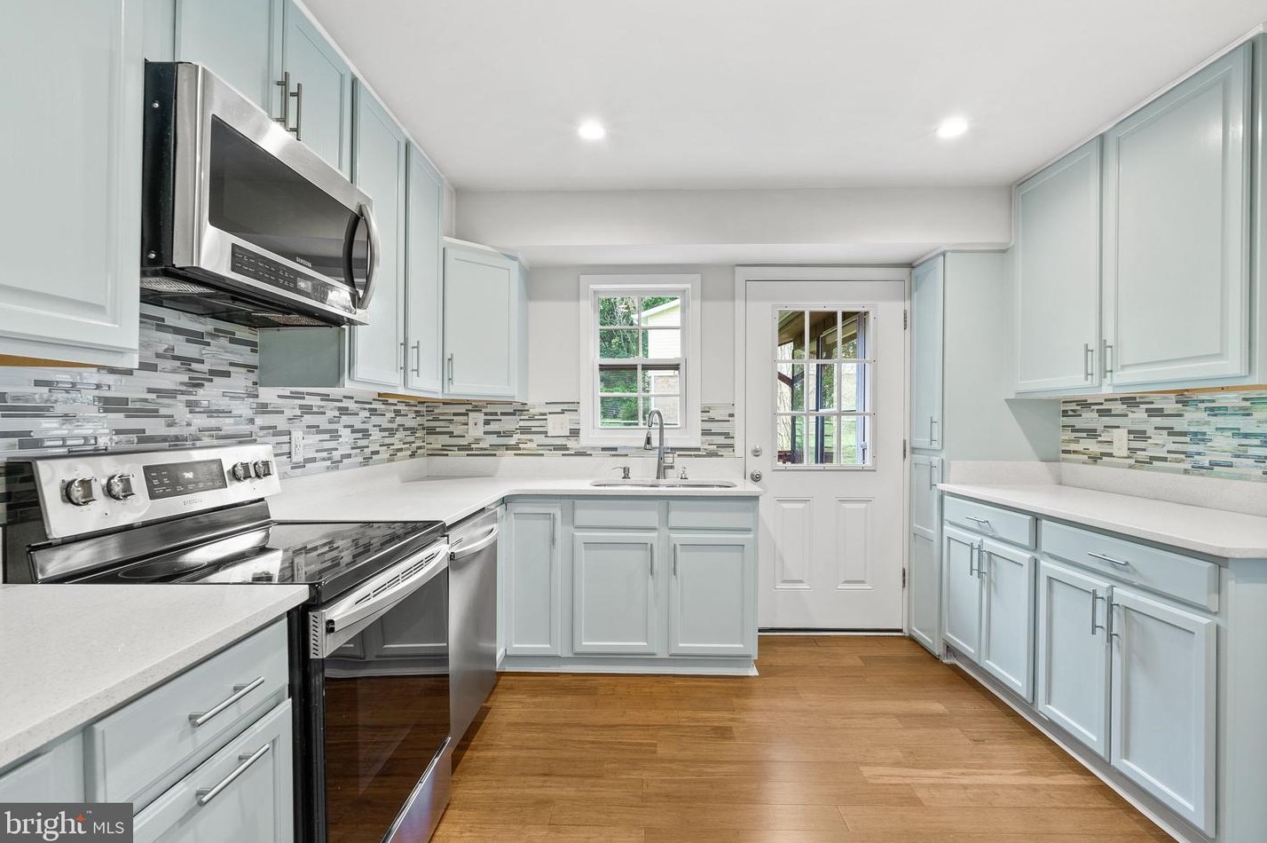 10726 Evening Wind Ct, Columbia MD  21044-2412 exterior