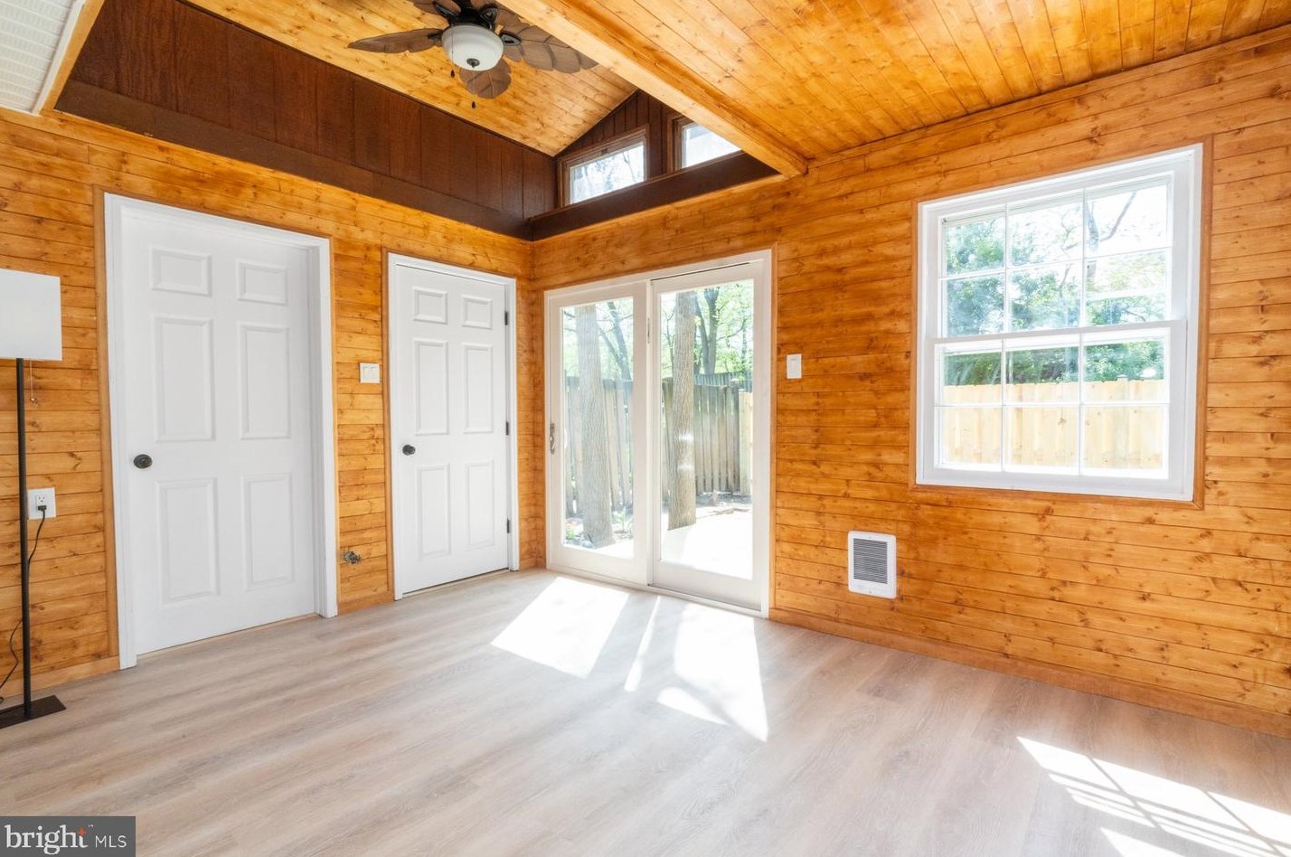 5523 Woodenhawk Cir, Columbia MD  21044-1925 exterior