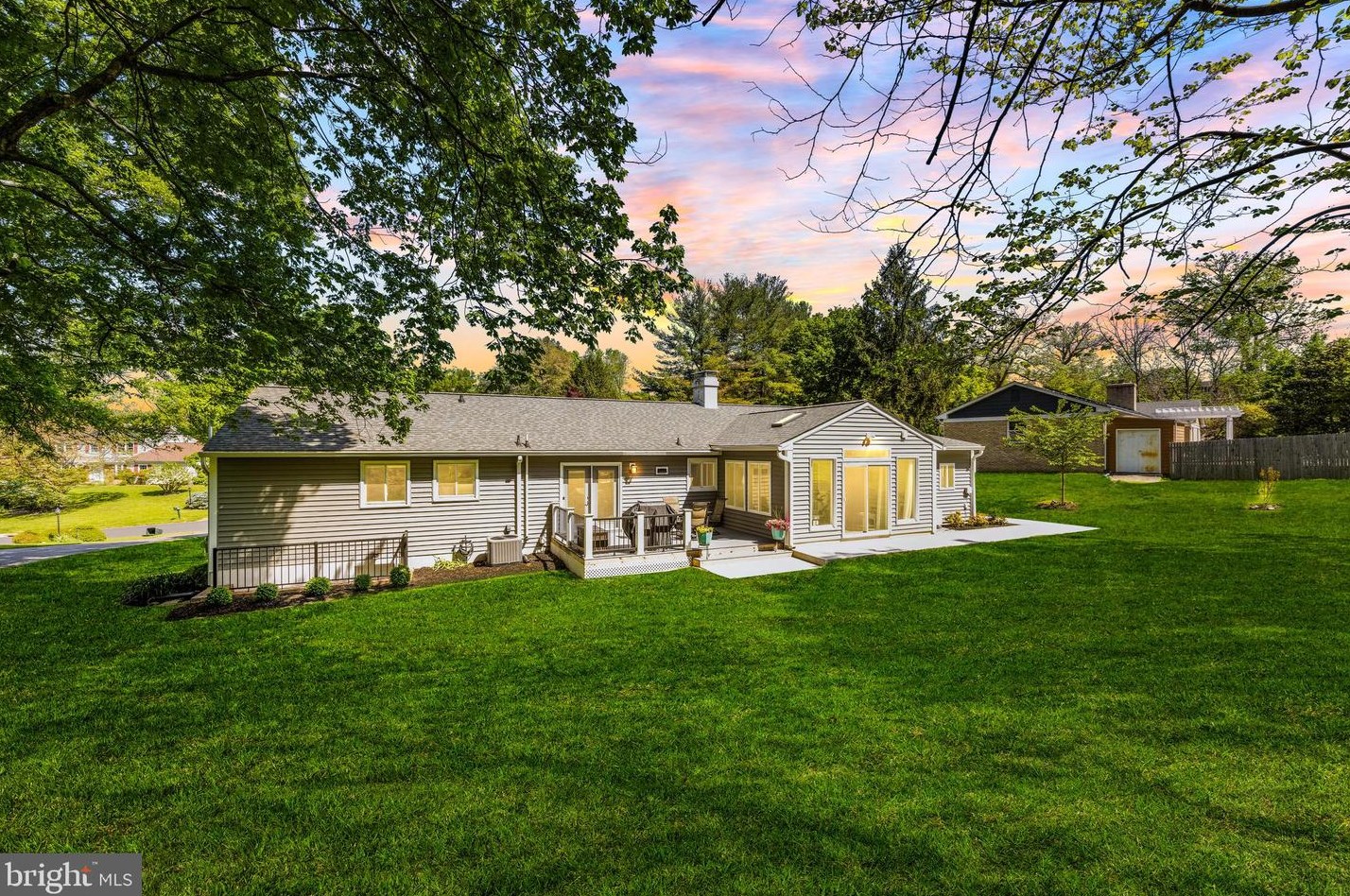 9321 Dunloggin Rd, Ellicott MD 21042-5115 exterior