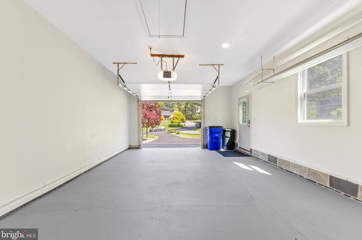 9321 Dunloggin Rd, Ellicott MD 21042-5115 exterior