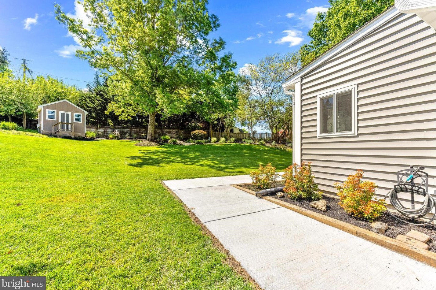 9321 Dunloggin Rd, Ellicott MD 21042-5115 exterior