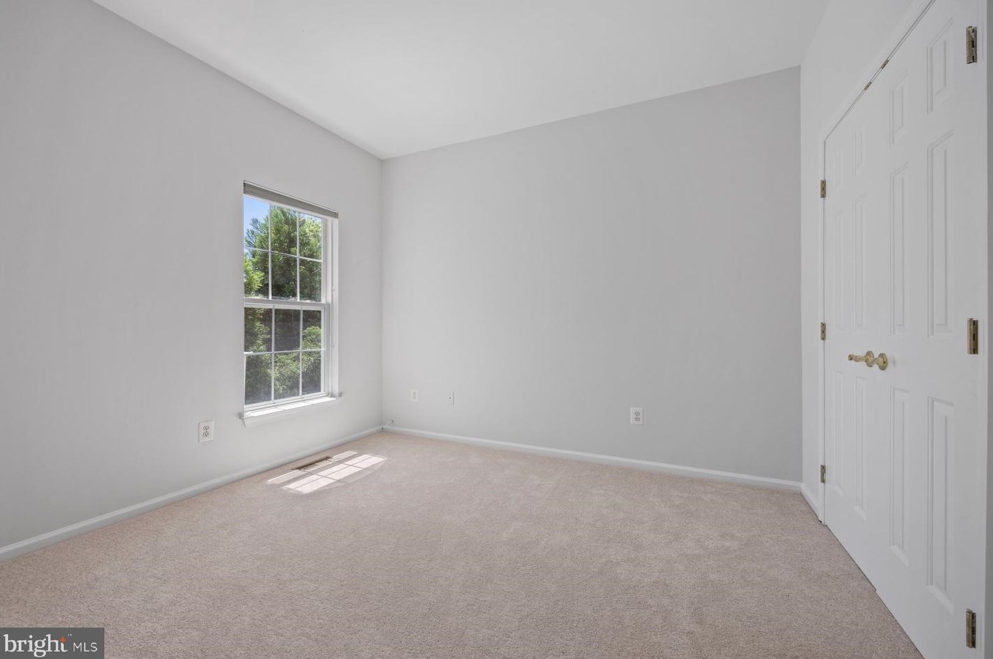 11050 Dorsch Farm Rd, Ellicott MD 21042-6269 exterior