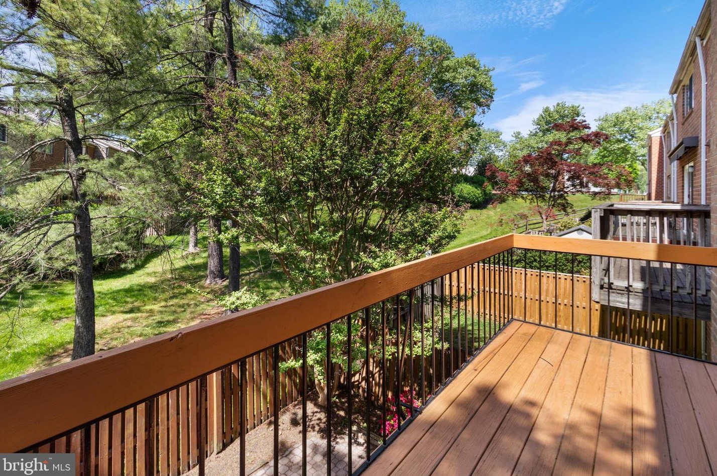 10626 High Beam Ct, Columbia MD  21044-3620 exterior