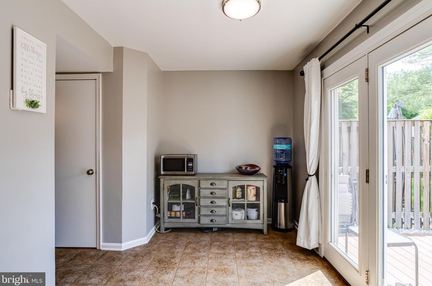 9642 Stirling Bridge Dr, Columbia MD 21046-1938 exterior