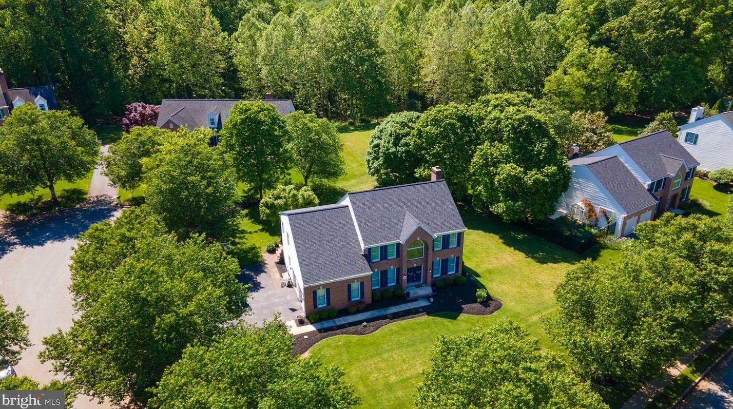 2800 Deer Trail Ct, Ellicott MD 21042-7817 exterior