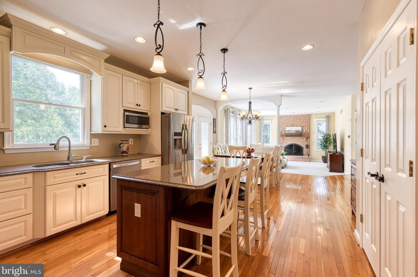 2800 Deer Trail Ct, Ellicott MD 21042-7817 exterior