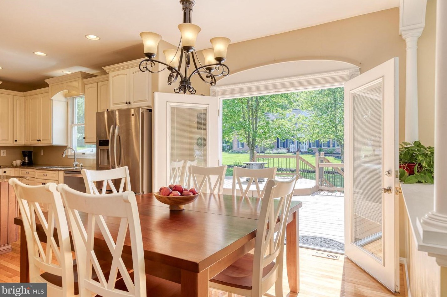 2800 Deer Trail Ct, Ellicott MD 21042-7817 exterior