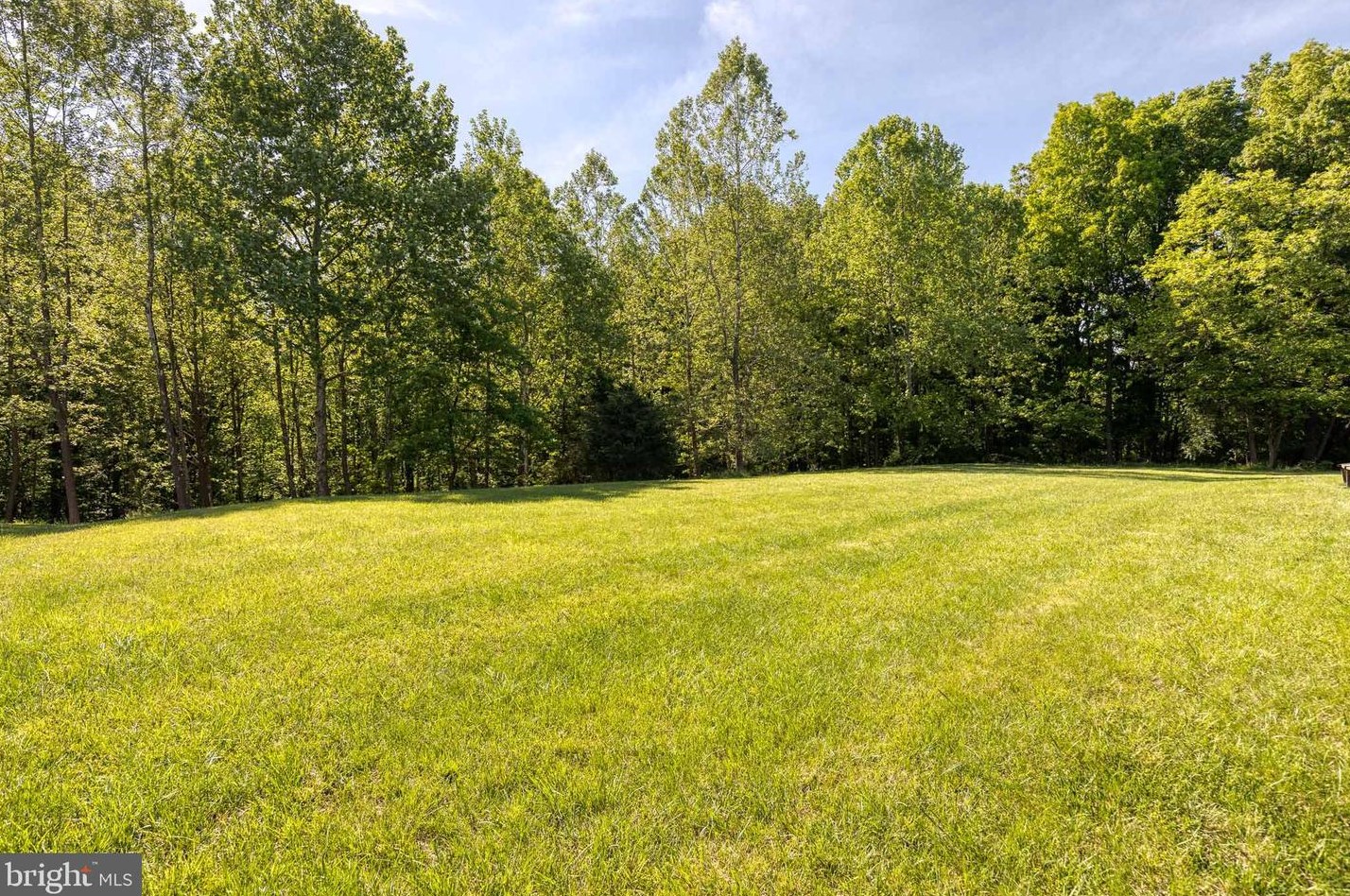 2800 Deer Trail Ct, Ellicott MD 21042-7817 exterior