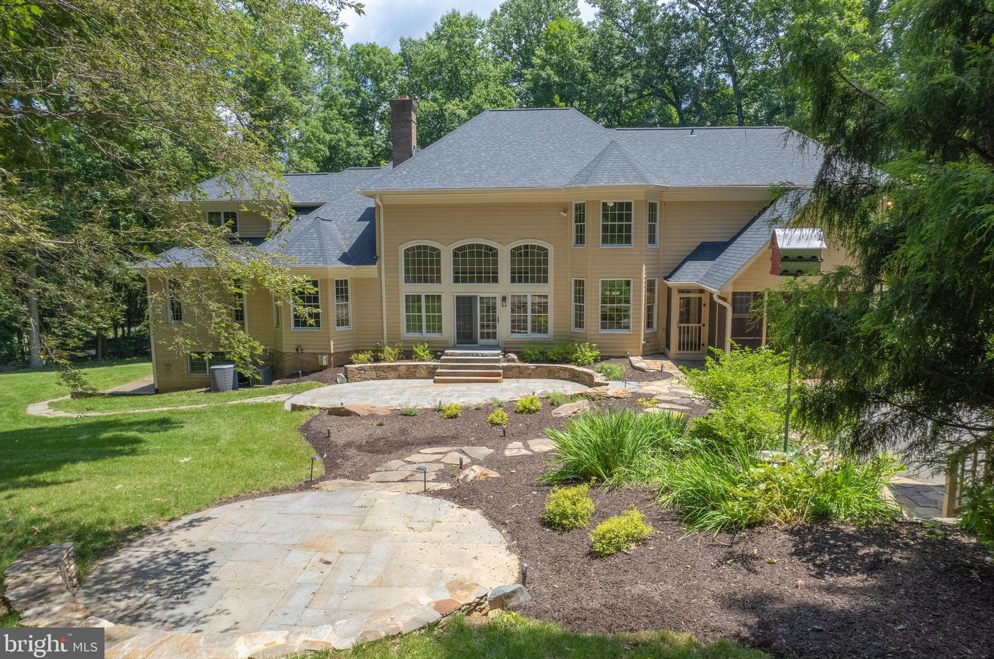 12661 Golden Oak Dr, Ellicott MD 21042-1150 exterior