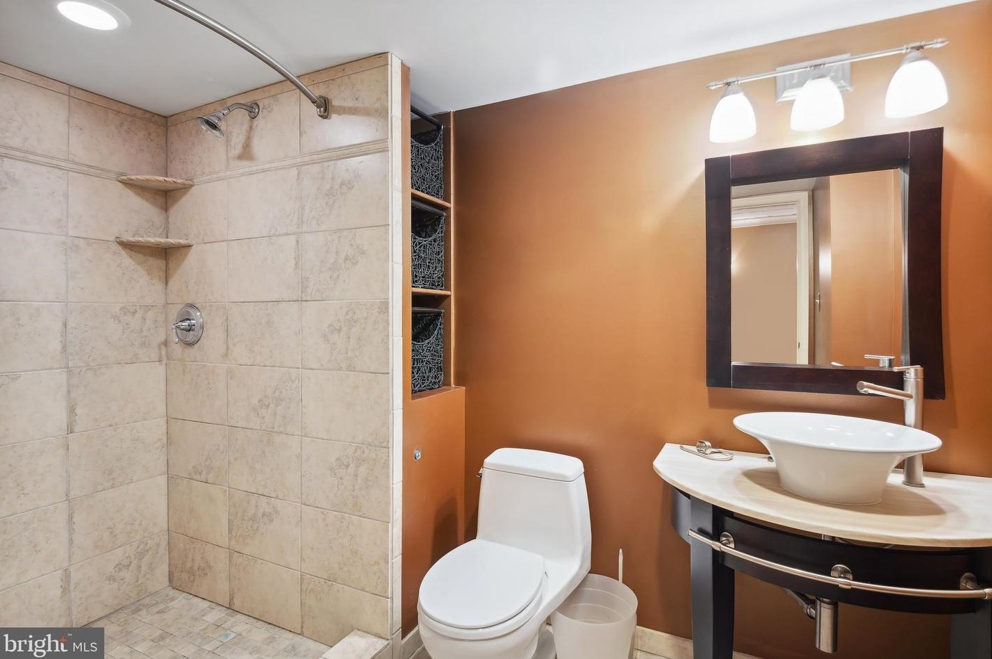 12661 Golden Oak Dr, Ellicott MD 21042-1150 exterior