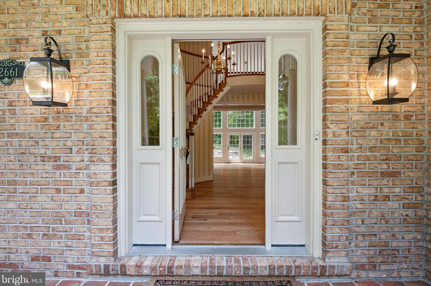 12661 Golden Oak Dr, Ellicott MD 21042-1150 exterior