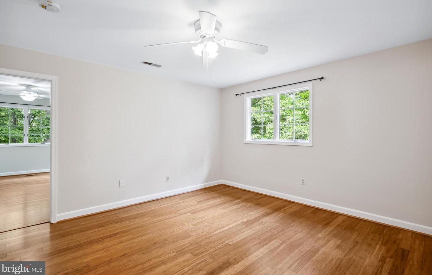 12661 Golden Oak Dr, Ellicott MD 21042-1150 exterior