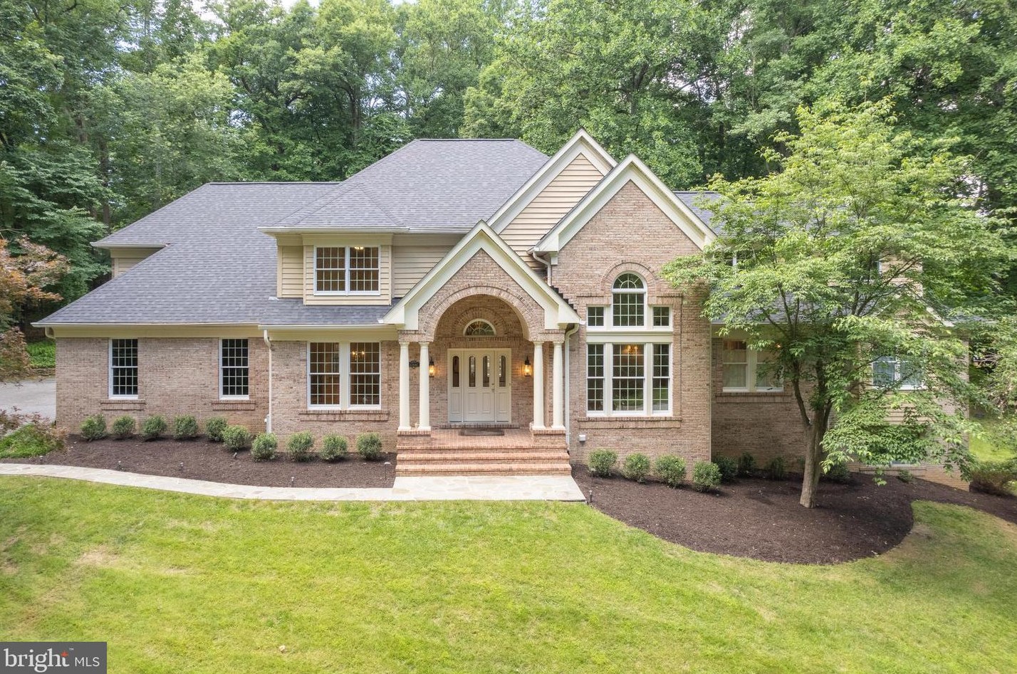 12661 Golden Oak Dr, Ellicott MD 21042-1150 exterior